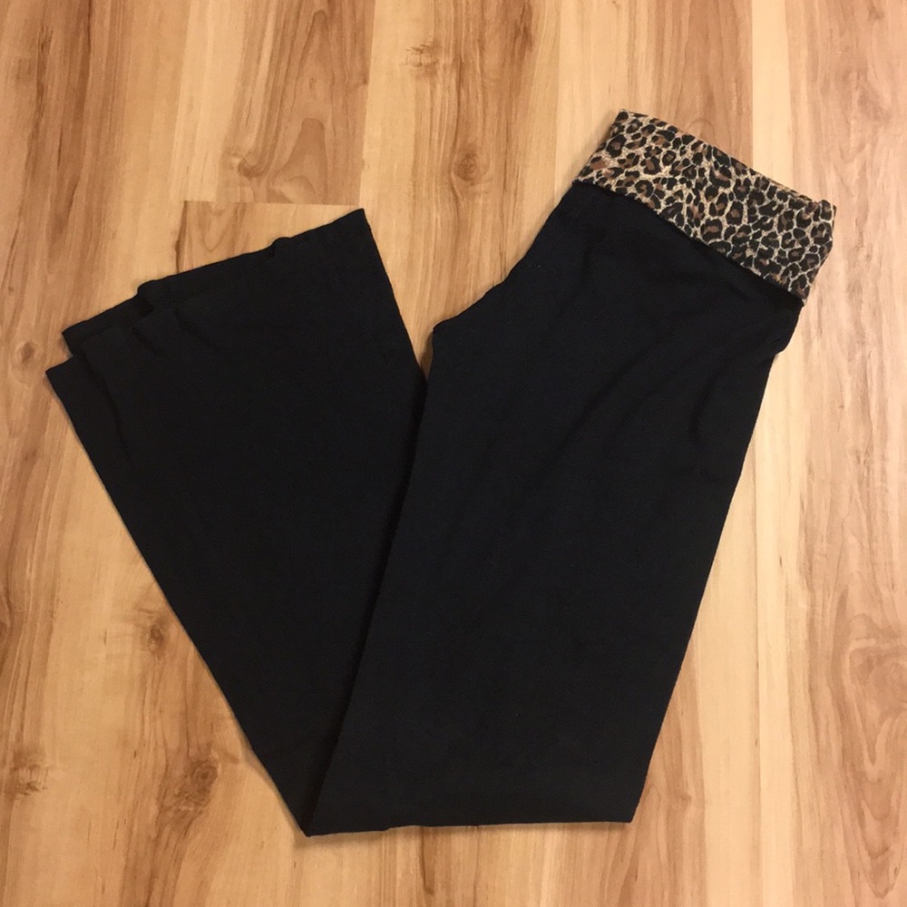 Black yoga pants with leopard print waistband
